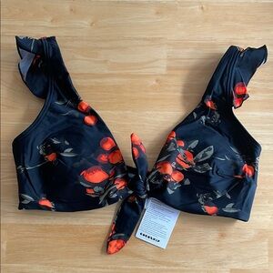 CocoShip Women's Black Floral Top